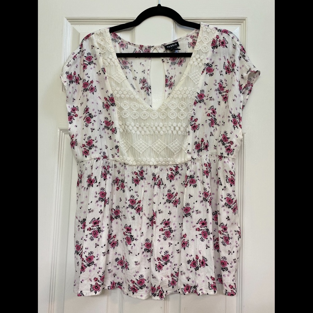 EUC Torrid Empire Top 0